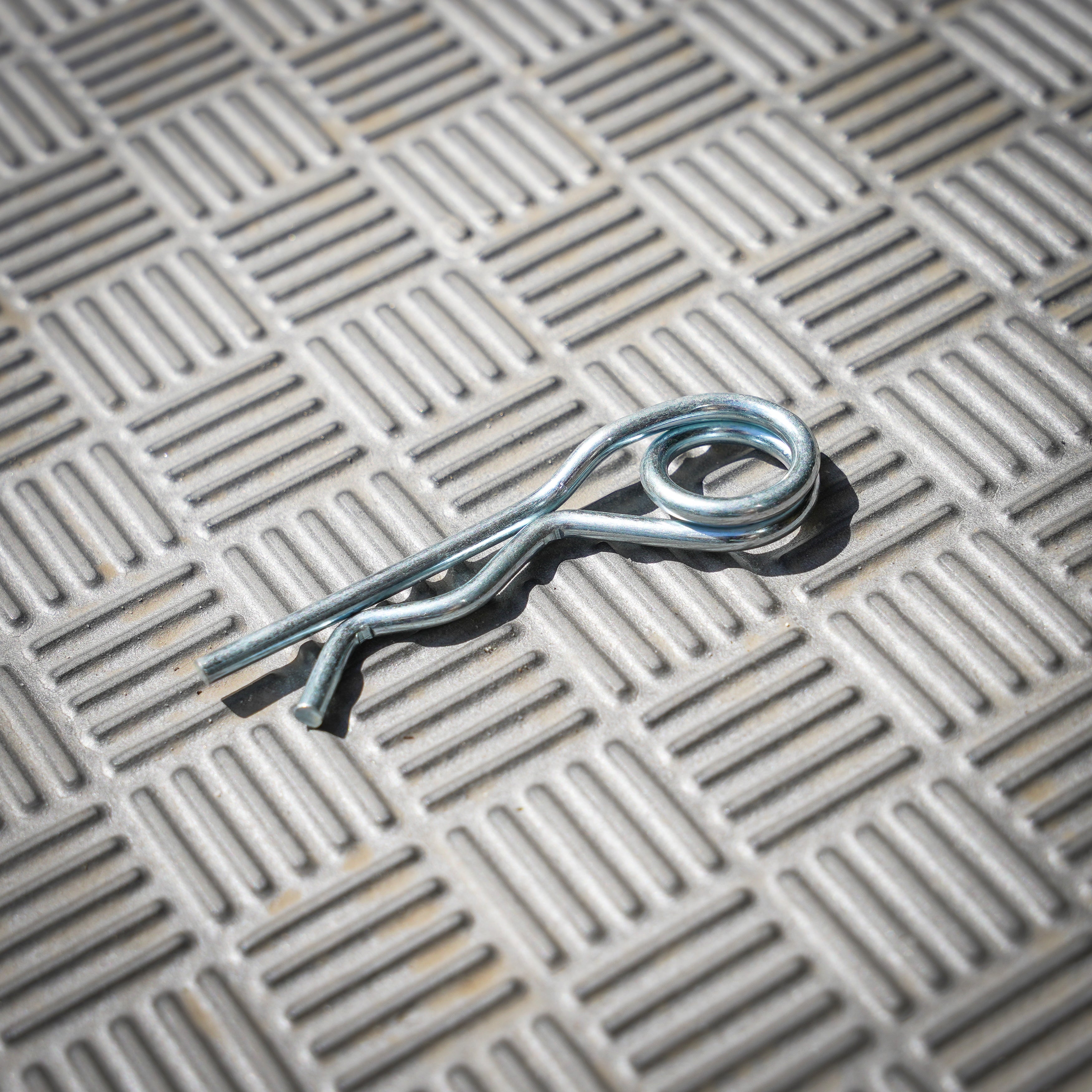 split pins for bungee trampoline